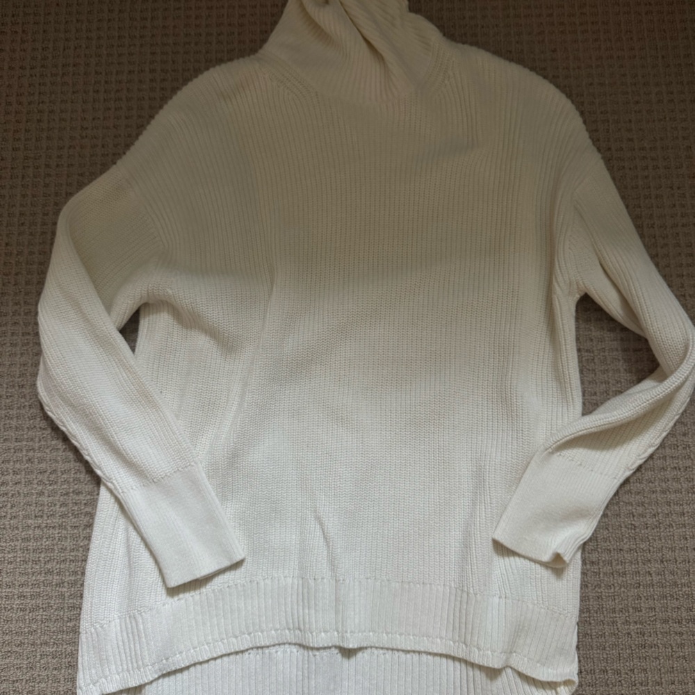 Elegant Cream Turtleneck Sweater